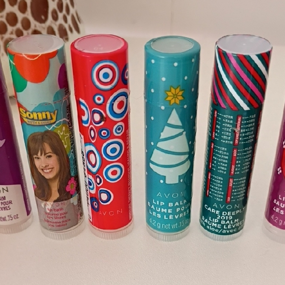 Avon Colorful Lip Balm Collection 8 pc lot of chapstick - Picture 3 of 5